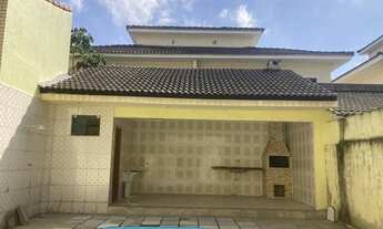 Imagem 16: Casa para venda em Itaipu com 3 quartos sendo os 3 suítes, varanda com piscina e churrasqu