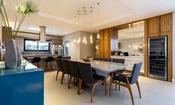 Imagem 6: Casa para venda com 300 metros quadrados com 4 quartos