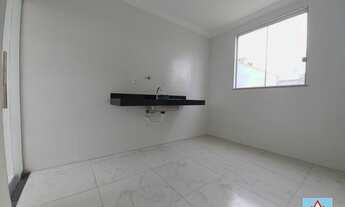 Imagem 6: Casa geminada com três quartos, suíte e uma vaga de garagem no bairro Rio Branco - Belo Ho