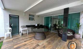 Imagem 6: Casa de condomínio para venda possui 280 metros quadrados com 4 quartos