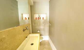 Imagem 6: Cobertura triplex completamente reformada na quadra da praia do Leblon!