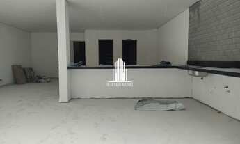 Imagem 2: Oportunidade Casa Nova Newville Piscina e vista para Mata