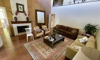 Imagem 3: Casa de condomínio para venda possui 300 metros quadrados com 4 quartos