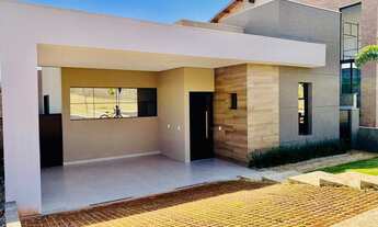 Imagem 2: Casa de condomínio térrea para venda tem 200 metros quadrados com 3 quartos