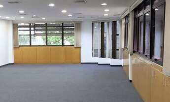 Imagem 3: Conjunto em vão livre, todo reformado - ar condicionado, 2 vagas - Bela Vista