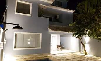 Imagem 7: Casa de condomínio para venda tem 360 metros quadrados com 4 quartos