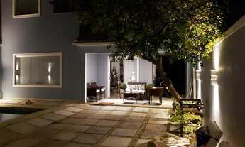 Imagem 6: Casa de condomínio para venda tem 360 metros quadrados com 4 quartos