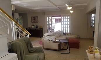 Imagem 2: Casa de condomínio para venda com 450 metros quadrados com 5 quartos