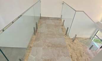 Imagem 5: Casa de condomínio para venda possui 250 metros quadrados com 4 quartos