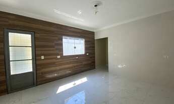 Imagem 4: Anita Tiezzi, nova, terreno inteiro