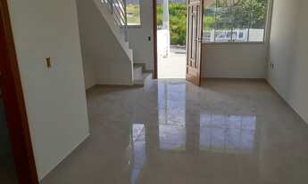 Imagem 3: Sobrado com dois dormitórios e passagem lateral em Potecas - São José - SC