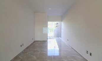 Imagem 4: Sobrado com 2 amplas suítes no bairro Água Verde!