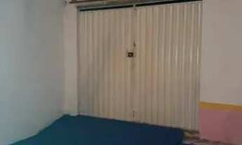 Imagem 2: Alugo casa com garagem um quarto sala banheiro cozinha todo lajotado e pintado