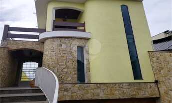 Imagem: Sobrado para venda com 3 quartos sendo 01