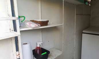 Imagem 2: Barraca de zinco