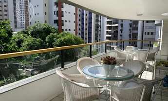 Imagem 4: Apartamento para venda em Graça de 322.00m² com 1 Quarto, 4 Suites e 4 Garagens