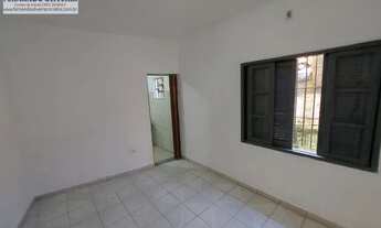 Imagem 7: Casa para Locação em São Paulo, Sítio Pinheirinho, 1 dormitório, 1 banheiro