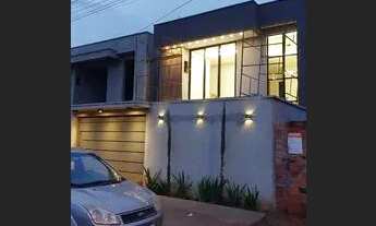 Imagem: Vendo esse lindo sobrado