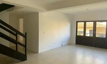 Imagem 3: Casa de condomínio sobrado para aluguel tem 180 metros quadrados com 3 quartos