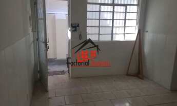 Imagem: Barracão na rua Pará de Minas - Padre