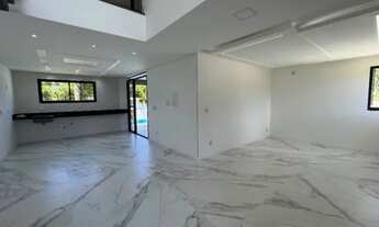 Imagem 7: Casa de condomínio para venda com 270 metros quadrados com 4 quartos