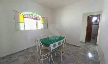 Imagem 7: Que tal uma CASA com 3 QUARTOS , numa ótima localização no Bairro FUNCIONARIOS???