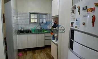 Imagem 6: Sítio com açude, casa principal, casa de caseiro e galpão, próximo do asfalto em Águas Cla