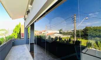 Imagem: Casa à venda com 4 quartos, sendo 4 suítes