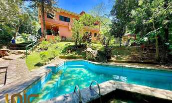 Imagem: Belíssima Casa com 4 dormitórios à venda