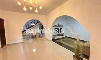 Imagem: Venda Casa Sagrada Família Belo Horizonte