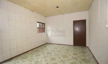 Imagem 4: Casa Padrão em Pátio Compartilhado com Ótima Localização