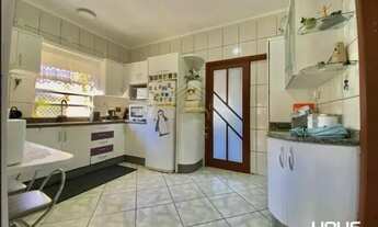 Imagem 2: Casa com 4 quartos em Florianópolis