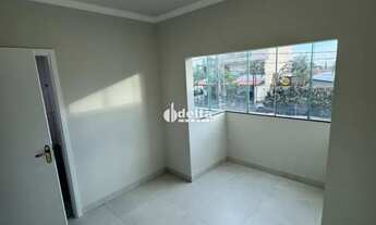 Imagem 2: Apartamento com 2 quartos sendo 1 suite disponível para venda no bairro Segismundo Pereira