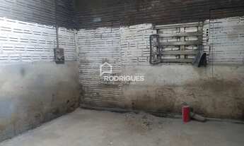 Imagem 2: Prédio Comercial para Aluguel no Portão Novo