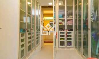 Imagem 4: Casa Residencial de 4 Dormitórios com 2 Suítes no Tristeza, POA Vaga para 3