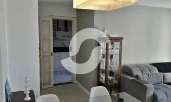 Imagem 4: Apartamento Amplo em Icaraí com Varandão, Suíte, Dependência e Vaga na Escritura