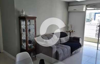 Imagem 5: Apartamento Amplo em Icaraí com Varandão, Suíte, Dependência e Vaga na Escritura