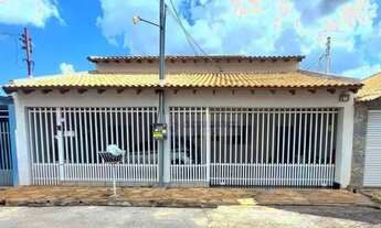 Imagem: Casa à venda no bairro Coophamil
