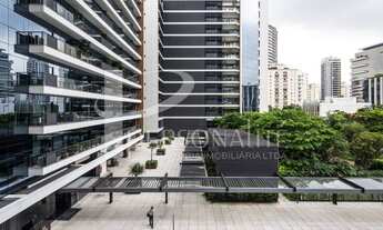 Imagem 2: Flat à venda com serviço completo, localizado em um dos pontos mais nobres de São Paulo na