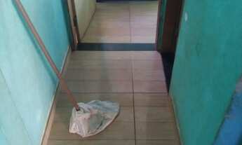 Imagem 7: Vendo uma casa com um grande terreno