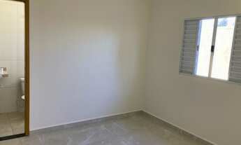 Imagem 6: Casa com 2 dor sendo uma suíte, com porcelanato, Taubate, pague daqui a 06 meses