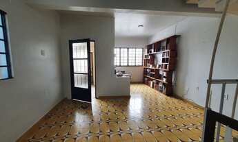 Imagem 4: Imóvel comercial para aluguel e venda possui 200 metros quadrados com 4 quartos