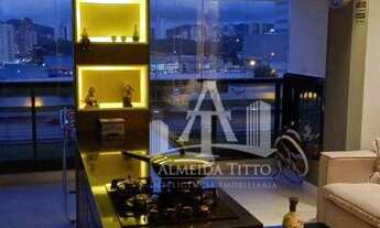 Imagem: Apartamento repleto de armários à venda