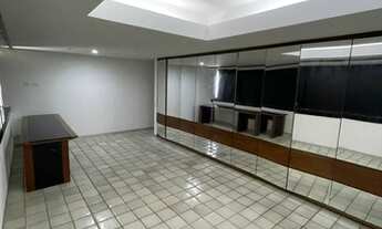 Imagem 3: Apartamento para aluguel possui 314 metros quadrados com 4 quartos