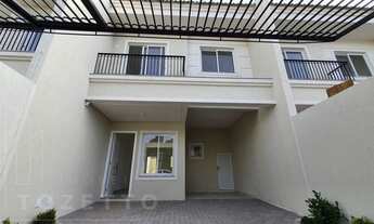 Imagem 1: Sobrado para Venda em Ponta Grossa, Uvaranas, 3 dormitórios, 1 suíte, 3 banheiros, 2 vagas