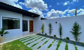 Imagem: CASA COM SOBRA DE TERRENO