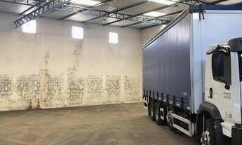 Imagem 4: Galpão em Taboão - Diadema, SP 500mts, com escritório, banheiro, duas portas automáticas p