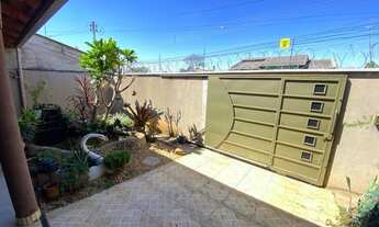 Imagem 2: Casa com 04 dormitórios à venda, 250 m² por R$ 450.000 - Setor Garavelo - Aparecida de Goi