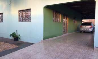 Imagem 2: Casa para venda tem 285 metros quadrados com 3 quartos em São Francisco - Goiânia - GO