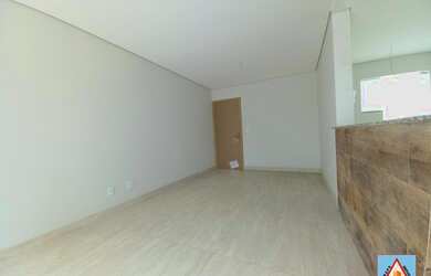 Imagem 3: Área Privativa com três quartos, suíte e duas vagas de garagem no bairro Itapoã - Belo Hor